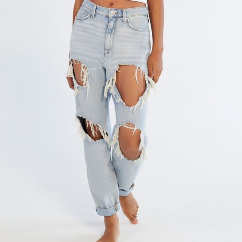UO BDG High Rise Mom Jean